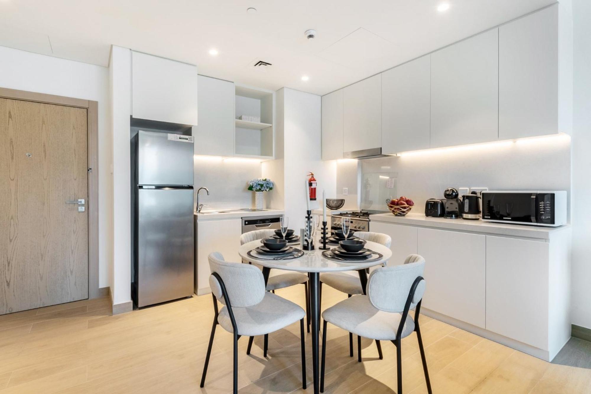 The Smart Concierge - La Rive Port De Lamer * Dubai