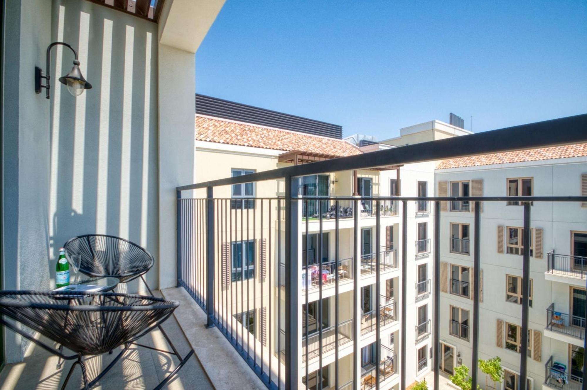 The Smart Concierge - La Rive Port De Lamer Apartment *